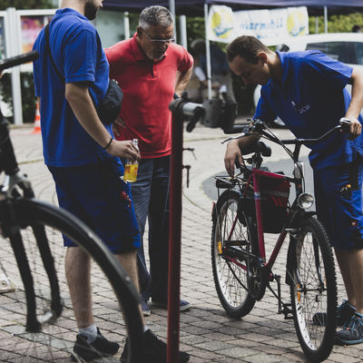 Bild vergr&ouml;&szlig;ern: Mobilit&auml;tstag_KSW_Reparatur