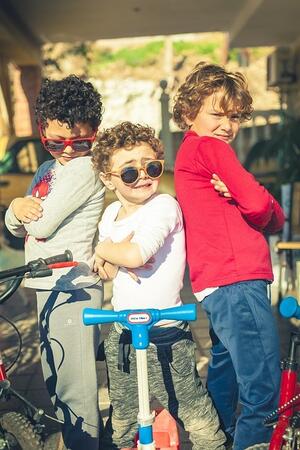 Bild vergr&ouml;&szlig;ern: children-2105468_640